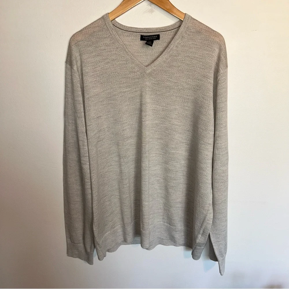 Men’s 100% Merino Wool Pullover V Neck Long Sleeve XXL Banana Republic